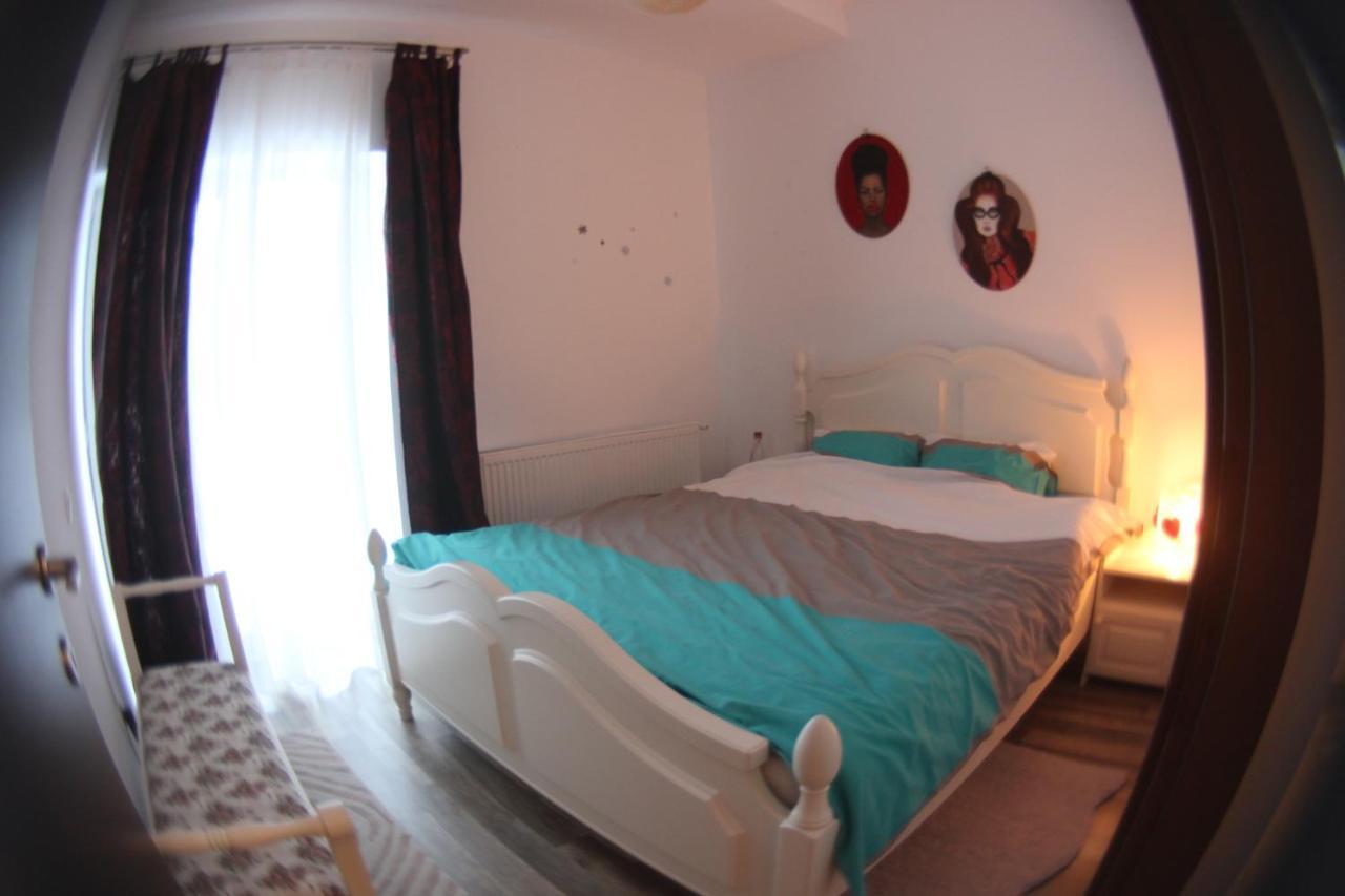 Happy Holiday Apartments Predeal Eksteriør bilde